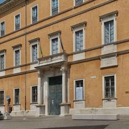 Appartamento Centro Storico Nuovo E Ristrutturato Pesaro Esterno foto